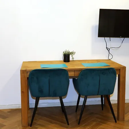 Dj - Center Apartament *