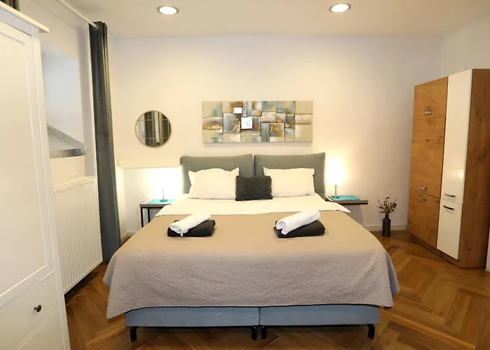 Dj - Center Apartament Pula