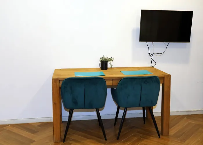 Dj - Center Apartament *