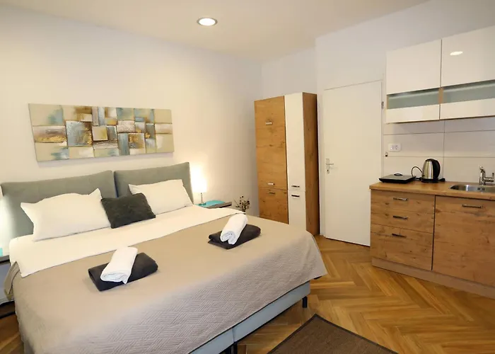 Apartament Dj - Center *