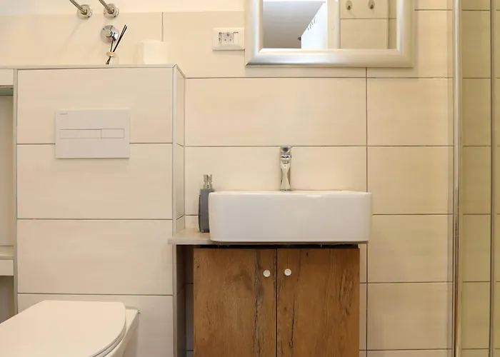 Апартаменти Dj - Center